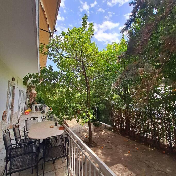 20' From The Airport,20' From The Center Of Athens Appartement Buitenkant foto