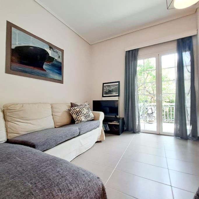20' From The Airport,20' From The Center Of Athens Appartement Buitenkant foto