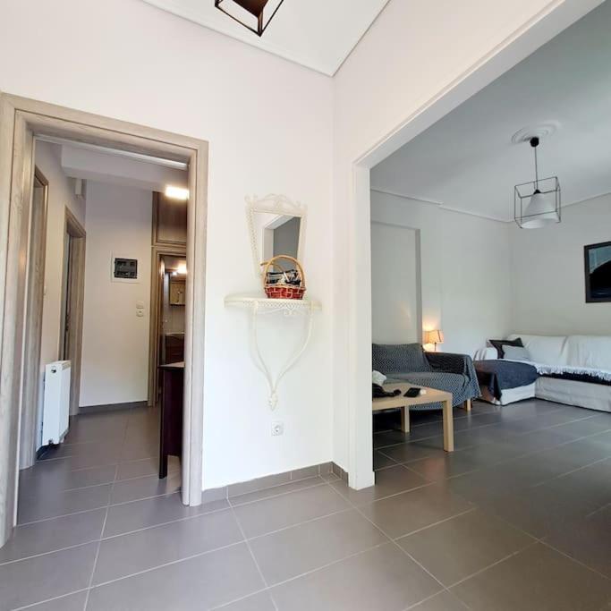 20' From The Airport,20' From The Center Of Athens Appartement Buitenkant foto